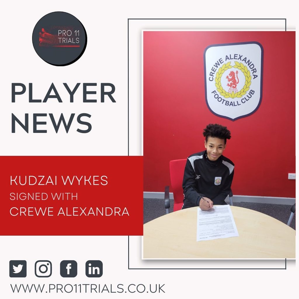Kudzai Wykes signs for Crewe Alexandra FC